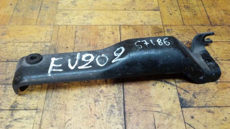 Кожух ремня генератора Subaru Forester 1997-2000 S10 2.0 22830-AA070 Б/У