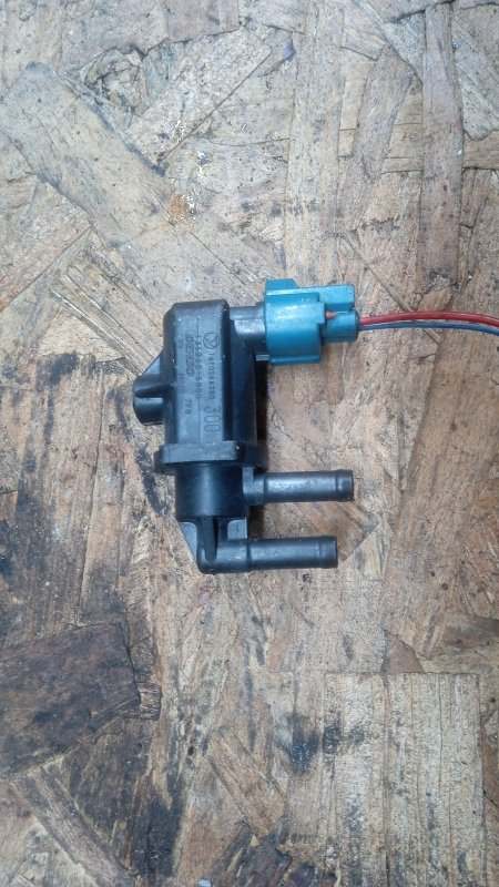 Клапан вакуумный Subaru Legacy 2006 b13 2.0 EJ20 16102AA380 Б/У