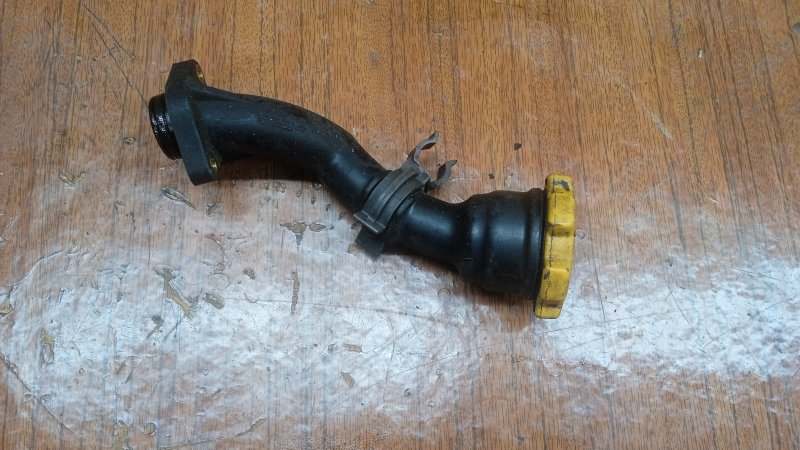 Горловина маслозаливная Subaru Forester 2008-2008 2.0 EJ20 15250-AA040 контрактная