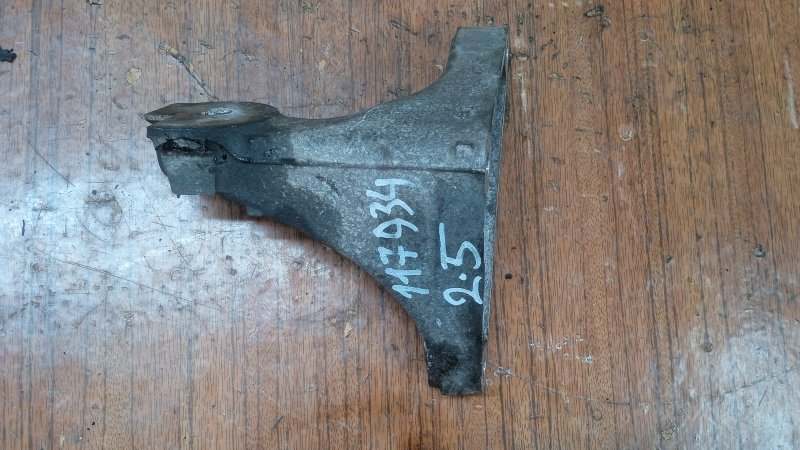 Кронштейн двигателя левый Subaru Legacy 2009-2012 EJ 2.5 30450AA010 контрактная