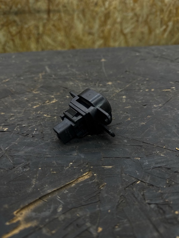 Кнопка аварийной сигнализации Nissan Pathfinder R51 2.5 YD25DDTI