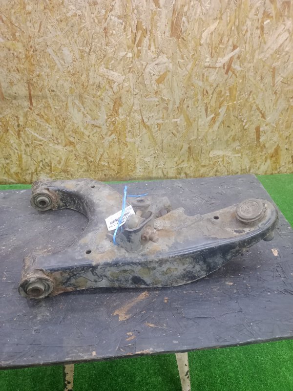 Рычаг подвески нижний задний правый Pathfinder 2005-2014 R51 2.5 YD25DDTi