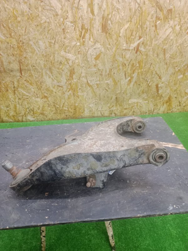 Рычаг подвески нижний задний правый Pathfinder 2005-2014 R51 2.5 YD25DDTi