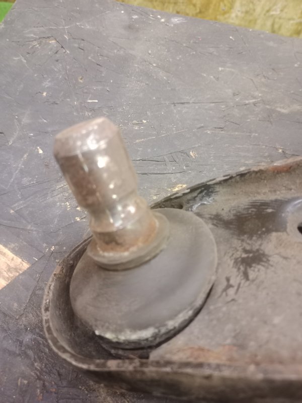 Рычаг подвески нижний задний левый Pathfinder 2005-2014 R51