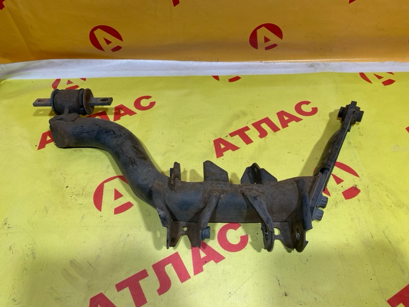 Запчасть рычаг задний левый HONDA Stream 2002 RN1 D17A контрактная Рычаг задний левый HONDA Stream 2002 RN1 D17A контрактная