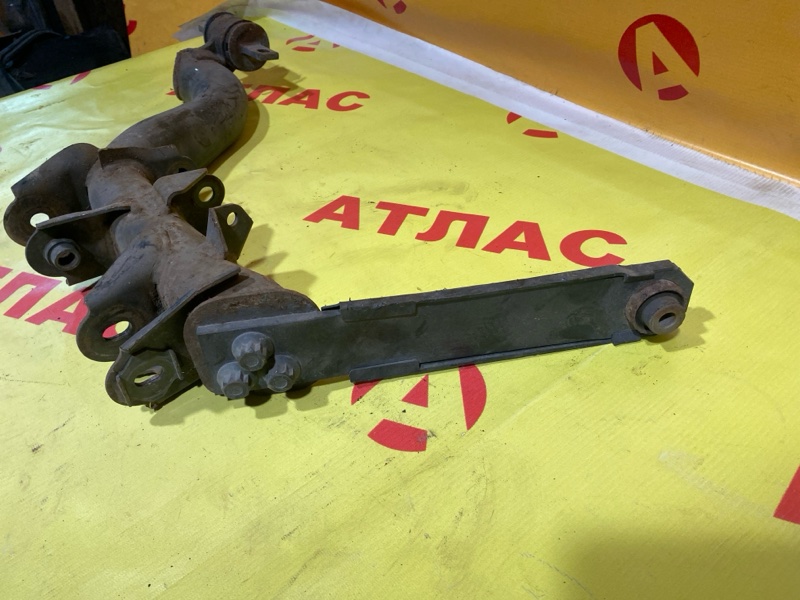 Рычаг задний левый Stream 2002 RN1 D17A Рычаг задний левый Stream 2002 RN1 D17A