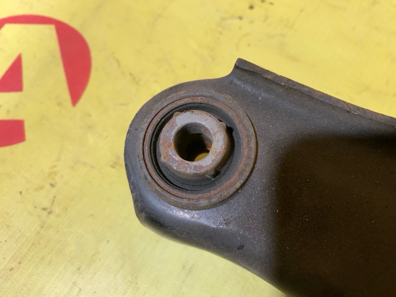 Рычаг задний правый MITSUBISHI Outlander CW5W 4B12