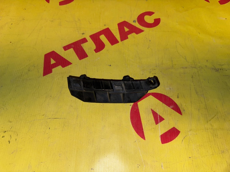 Запчасть крепление бампера переднее левое HONDA Fit GD1 L13A контрактная Крепление бампера переднее левое HONDA Fit GD1 L13A контрактная