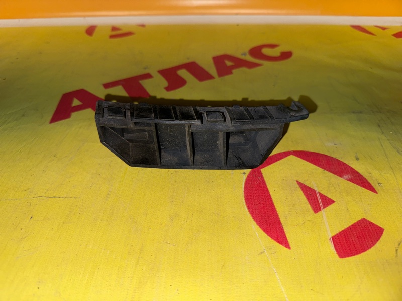 Крепление бампера переднее левое Fit GD1 L13A Крепление бампера переднее левое Fit GD1 L13A