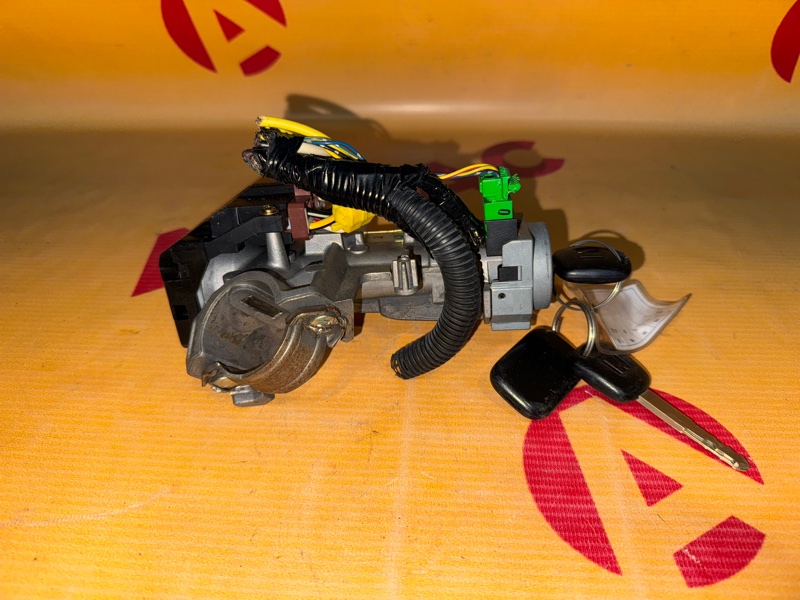 Замок зажигания Fit 2002 GD1 L13A Замок зажигания Fit 2002 GD1 L13A