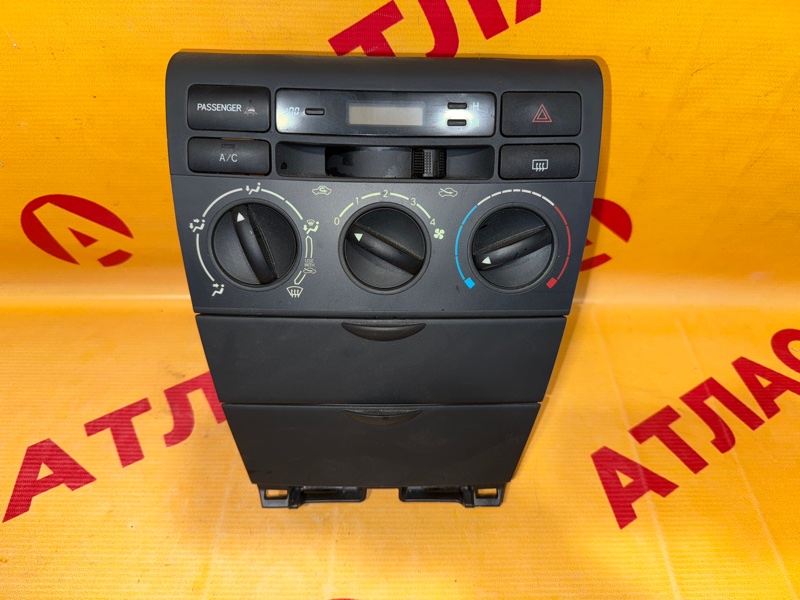 Блок управления климат-контролем TOYOTA Corolla 2002 NZE121 1NZ-FE контрактная