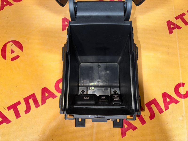 Подлокотник Accord 2012 CU1 R20A