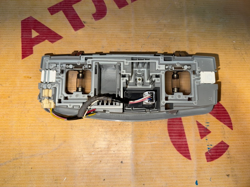 Плафон подсветки салона Outlander 2008 CW5W 4B12