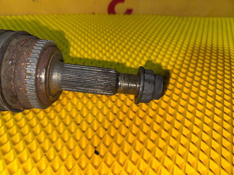 Привод задний правый Corolla 2003 NZE124 1NZ-FE Привод задний правый Corolla 2003 NZE124 1NZ-FE