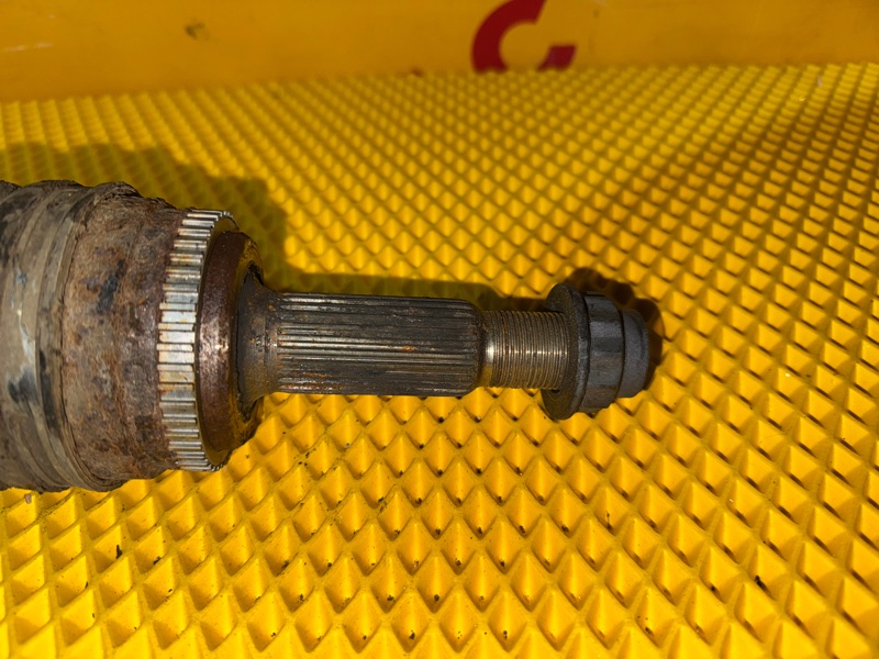 Привод задний правый Corolla Fielder 2002 NZE124 1NZ-FE Привод задний правый Corolla Fielder 2002 NZE124 1NZ-FE