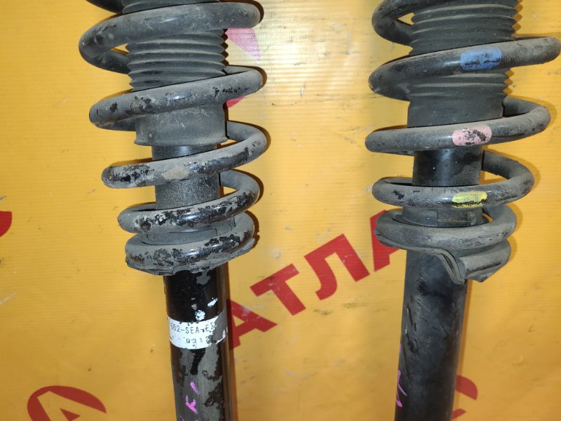 Стойка передняя Accord 2003 CL7 K20A