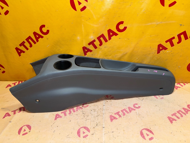 Подлокотник DEMIO 2005 DY3W ZJ-VE