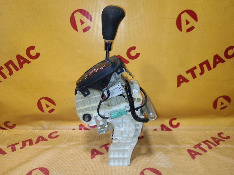 Рычаг КПП HONDA Stream RN1 D17A