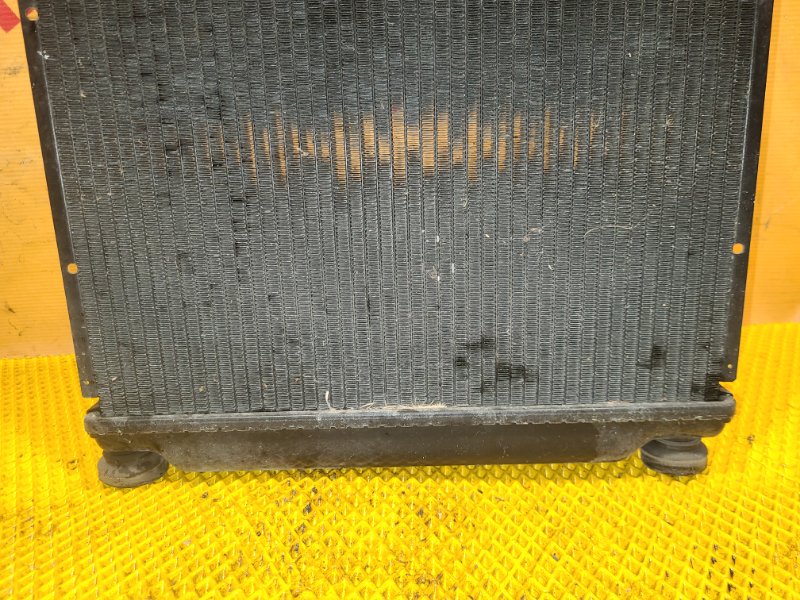 Радиатор охлаждения двигателя Fit 2002 GD1 L13A Радиатор охлаждения двигателя Fit 2002 GD1 L13A