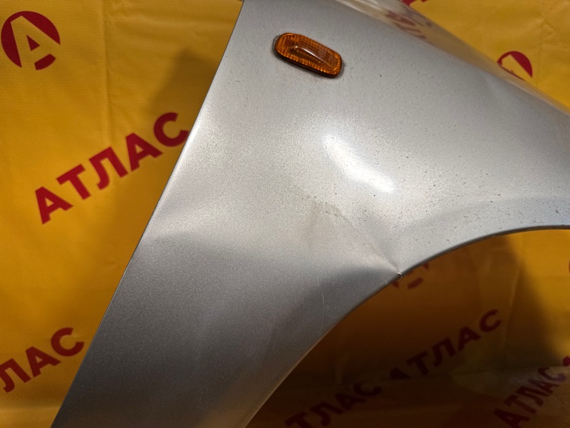 Крыло переднее правое Stream 2002 RN1 D17A Крыло переднее правое Stream 2002 RN1 D17A