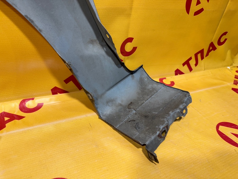 Крыло переднее правое Stream 2002 RN1 D17A Крыло переднее правое Stream 2002 RN1 D17A