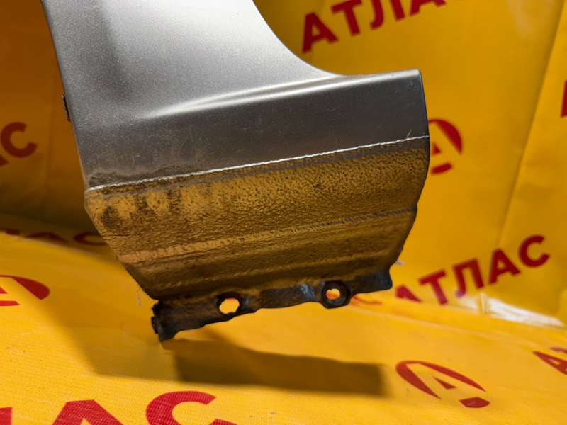 Крыло переднее левое Stream 2002 RN1 D17A