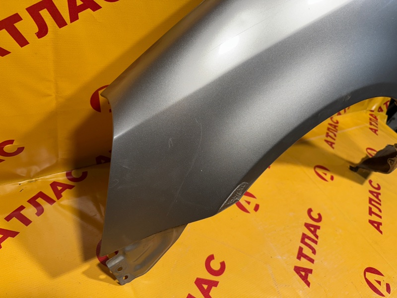 Крыло переднее левое Stream 2002 RN1 D17A