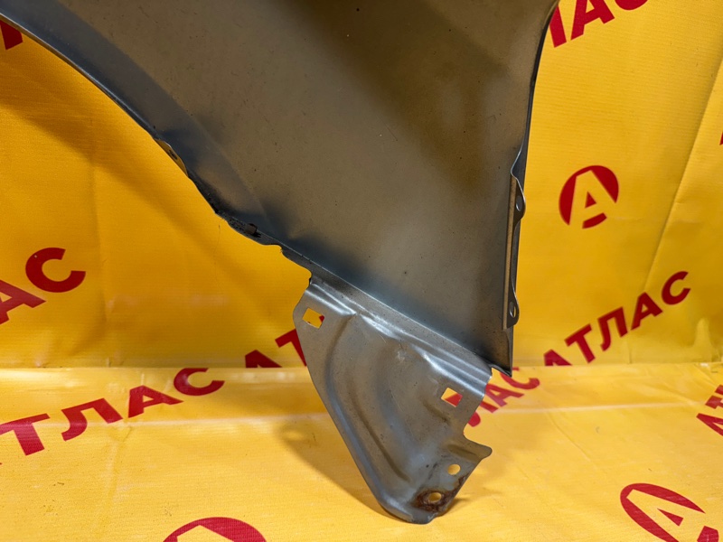 Крыло переднее левое Stream 2002 RN1 D17A