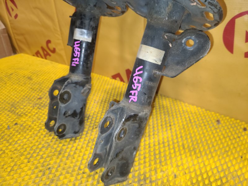 Стойка передняя HONDA Fit GD1 L13A