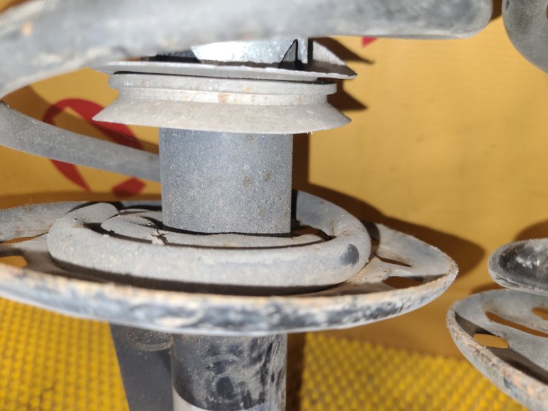 Стойка передняя Fit 2007 GD1 L13A