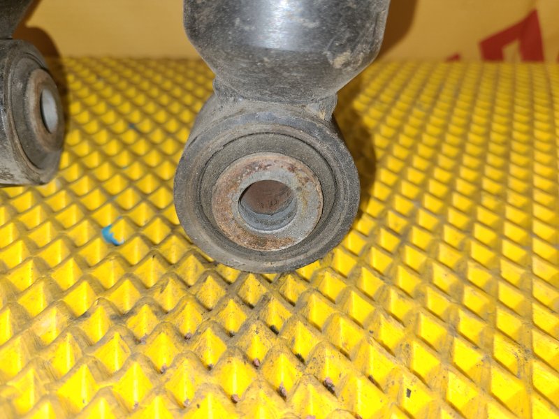 Стойка задняя Stream 2002 RN1 D17A