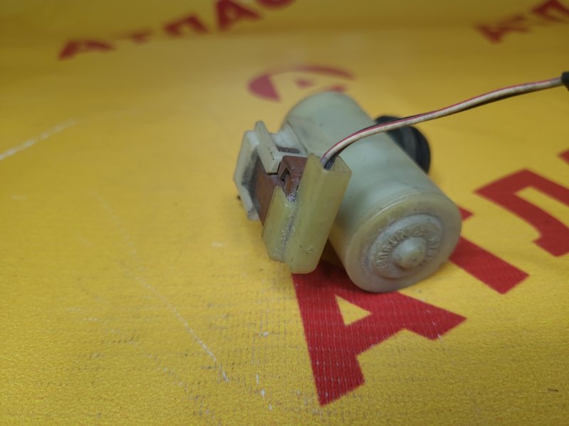 Насос омывателя задний StepWagon RF3 K20A