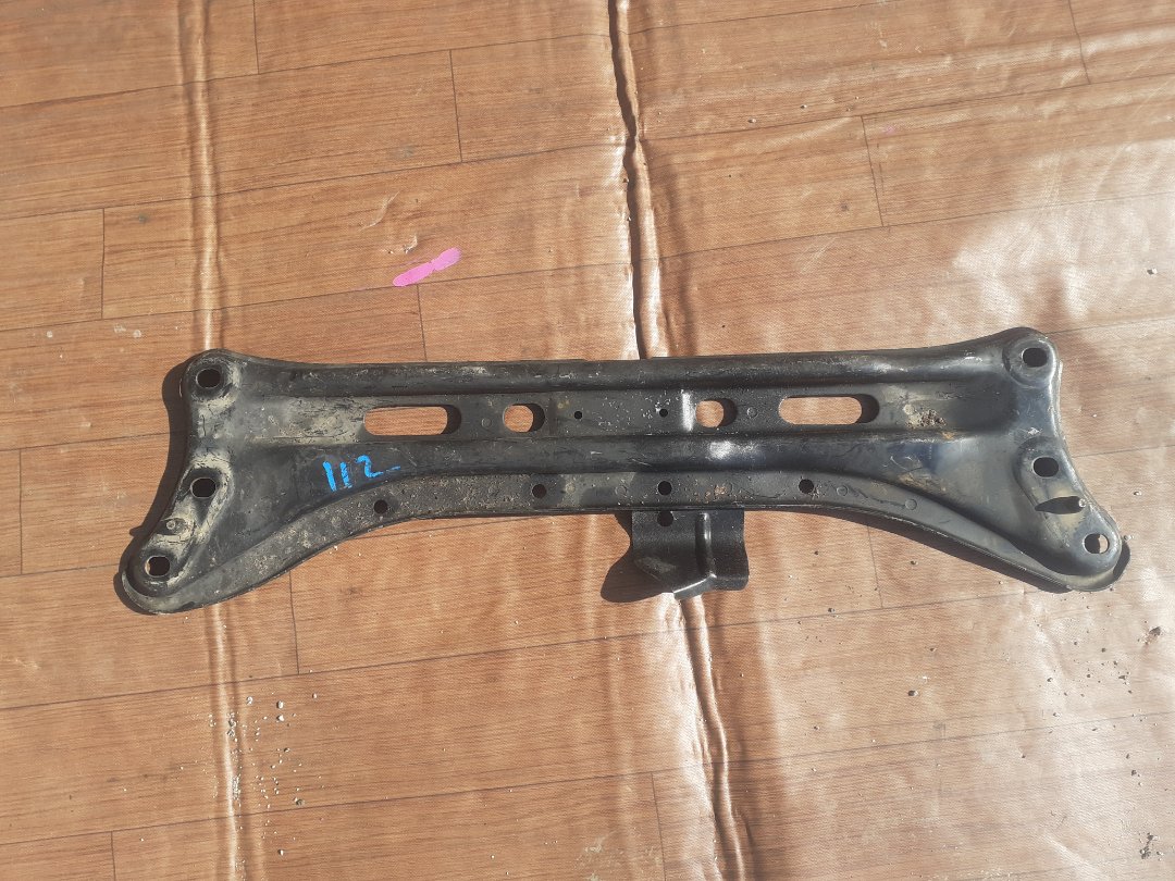 Балка подвески Mazda Capella GW8W FP 2001 передняя Балка подвески Mazda Capella GW8W FP 2001 передняя