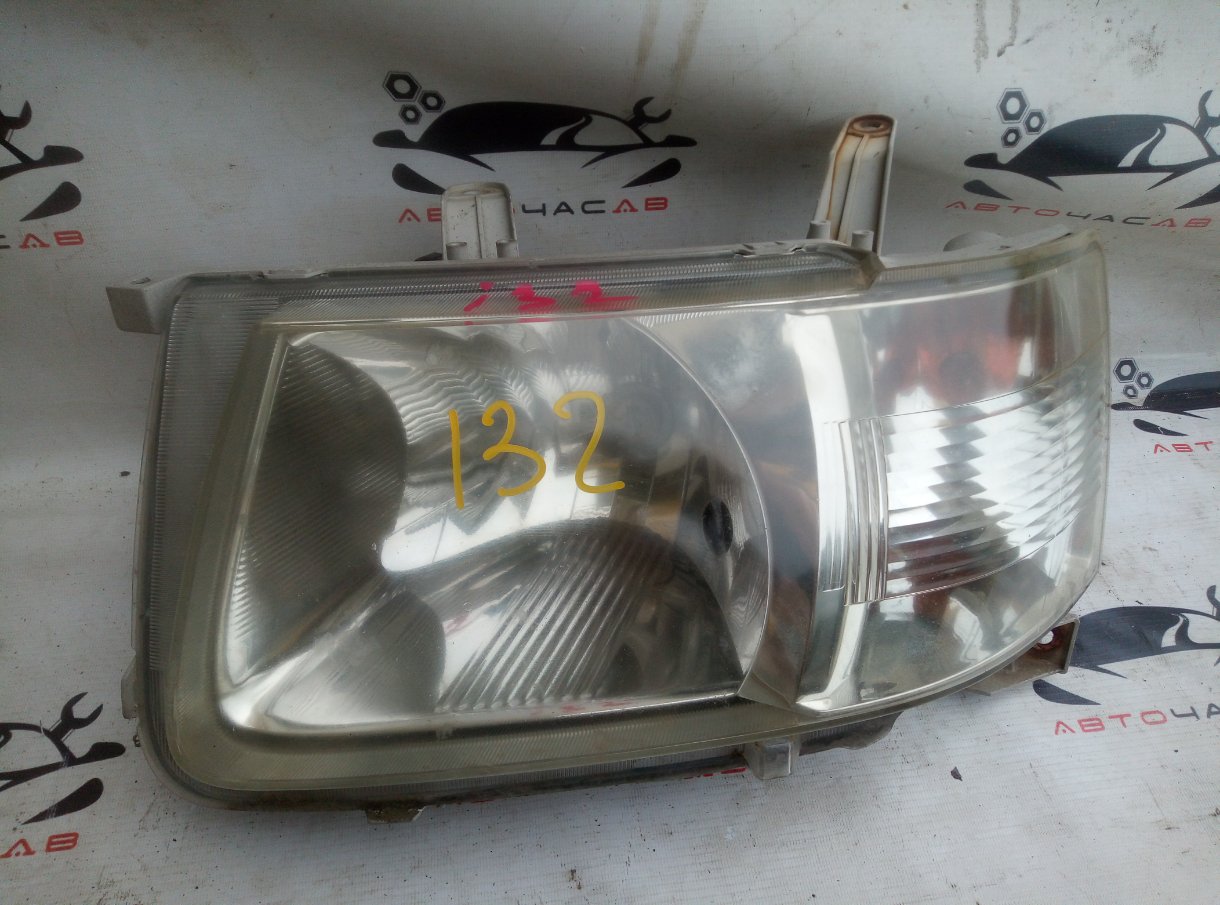 Фара Toyota Succeed NCP51 1NZ-FE 2007 левая Фара Toyota Succeed NCP51 1NZ-FE 2007 левая
