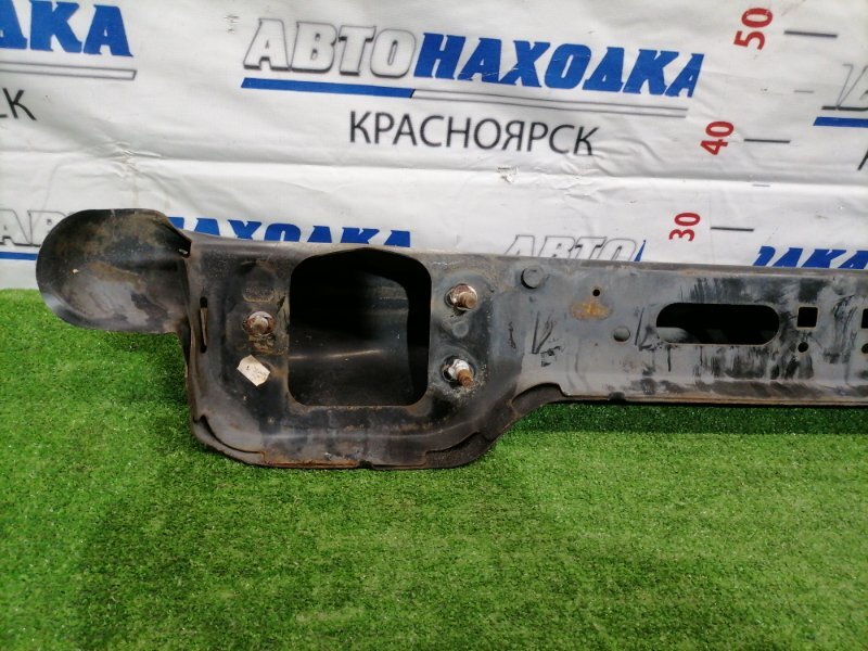 Усилитель бампера передний NAVIGATOR 2002-2006 U228 Triton 3V