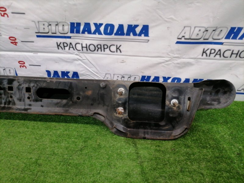Усилитель бампера передний NAVIGATOR 2002-2006 U228 Triton 3V