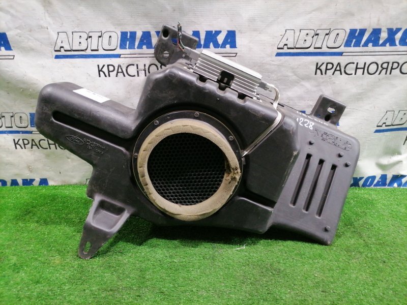 Запчасть сабвуфер LINCOLN NAVIGATOR 2002-2006 U228 Triton 3V 2L1T18C804A контрактная Сабвуфер LINCOLN NAVIGATOR 2002-2006 U228 Triton 3V 2L1T18C804A контрактная