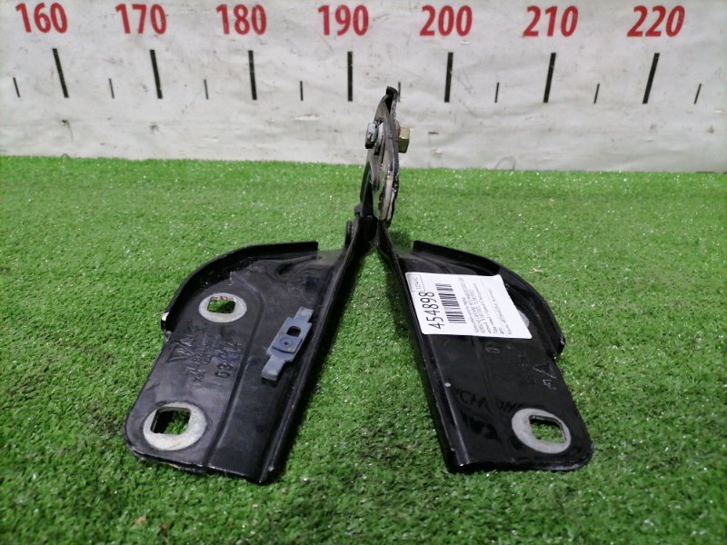 Кронштейн капота передний PORSCHE CAYENNE 2002-2007 955 M48.00 7L5823302 контрактная