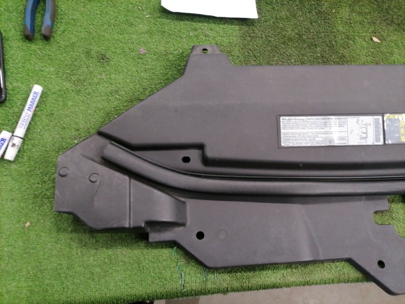 Накладка на телевизор передняя NAVIGATOR 2002-2006 U228 Triton 3V