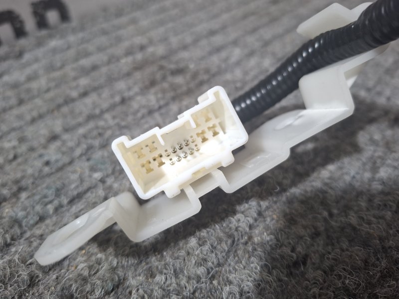 Блок управления стеклоподъемниками Camry 2006 ACV40 2AZFE