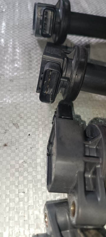 Катушка зажигания Toyota Vitz SCP10 1SZFE