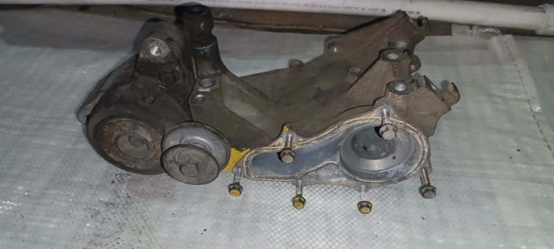 Корпус помпы CR-V 2006 K20A