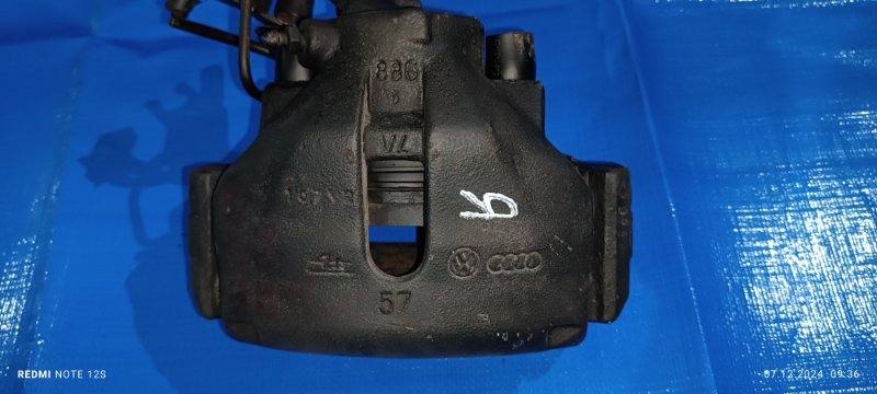 Суппорт тормозной передний правый A4 2002 B6 AVJ