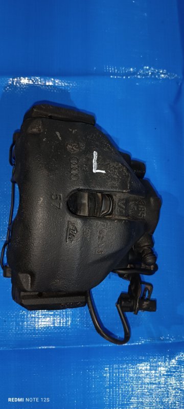Суппорт тормозной передний левый A4 2002 B6 AVJ