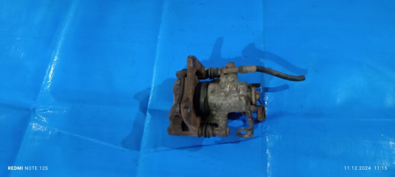 Суппорт тормозной задний правый A4 2002 B6 AVJ