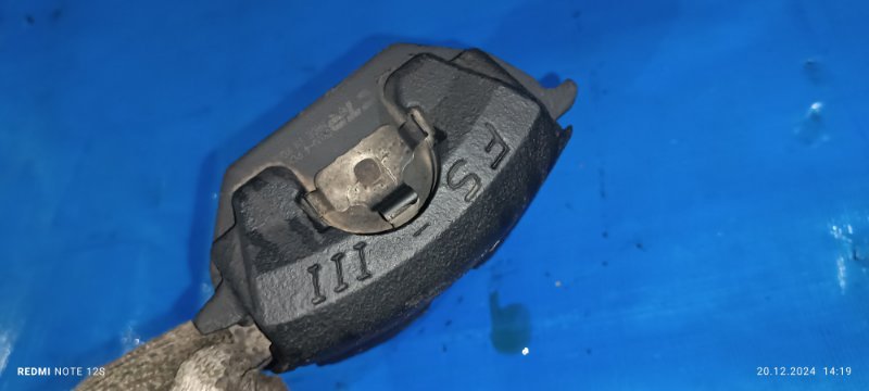 Суппорт тормозной передний правый OCTAVIA 2009 1U2 BFQ
