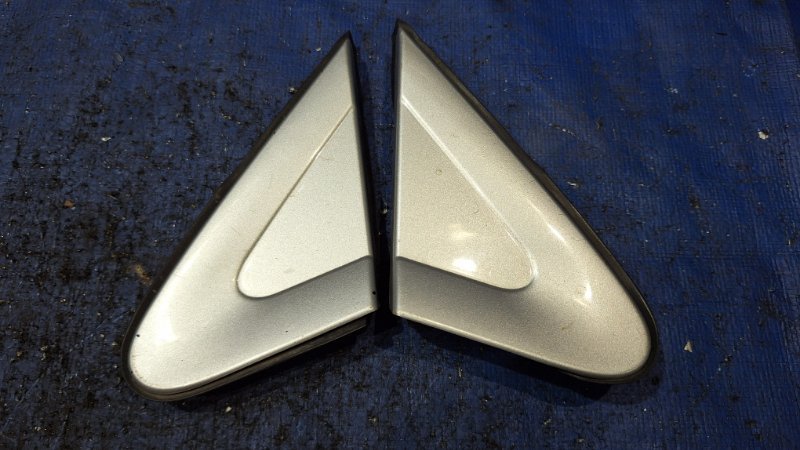 Накладка крепления зеркала передняя MITSUBISHI Lancer Cedia 2001 9 4G15 MR462051 контрактная