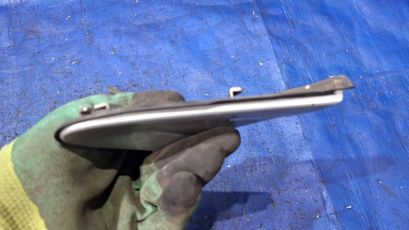 Накладка крепления зеркала передняя Lancer Cedia 2001 9 4G15