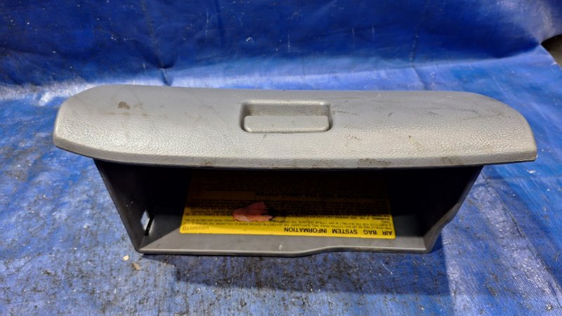 Бардачок передний Lancer Cedia 2001 9 4G15
