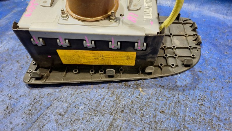 Подушка безопасности пассажира передняя l200 2007 KB4T 4D56